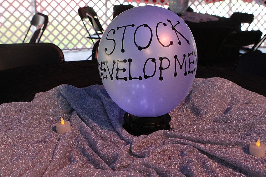 The night's proceeds went to ALS research.