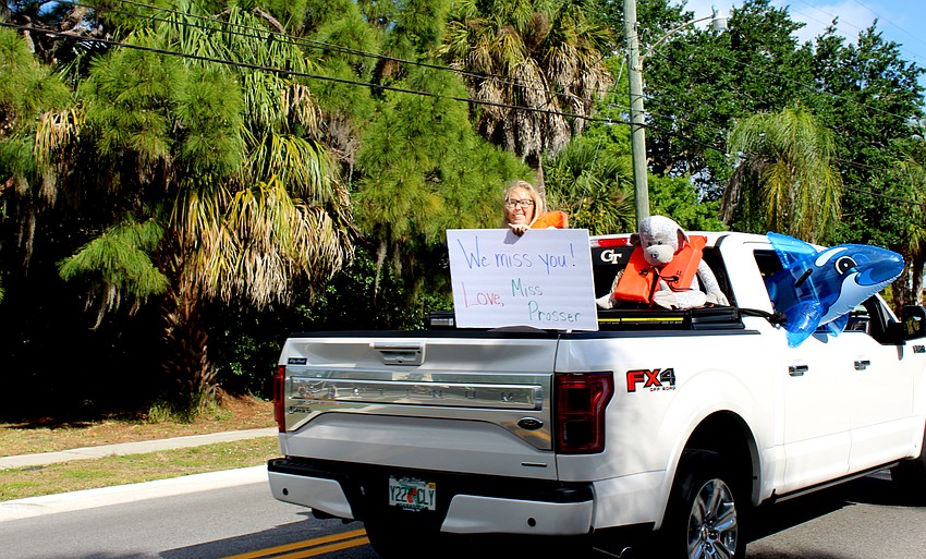 One teacher made her truck into a beach theme.
