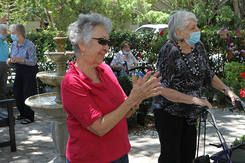 Judy Kozzi and Marilyn Riordan appreciated the gesture.