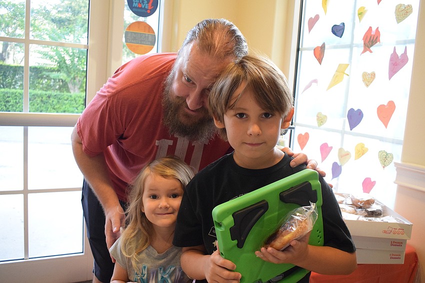 Chad Smith enjoys a brief Donuts with Dad with his 4-year-old daughter Layla and 8-year-old son Colton.