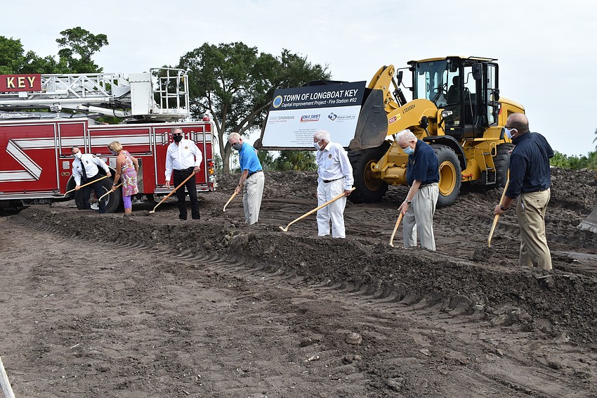(From left to right) Commissioner BJ Bishop, Fire Chief Paul Dezzi, Vice Mayor Mike Haycock, Mayor Ken Schneier, Commissioner Ed Zunz, Commissioner George Spoll and Town Manager Tom Harmer are pictured.