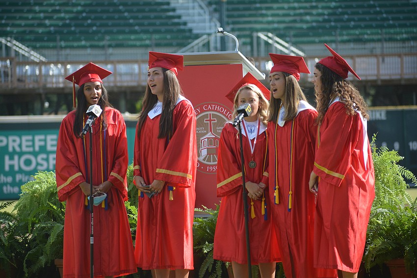 Laura Dowden, Leila Parks, Cassie Lloyd, Tiffany Thomas and Francesca Tringali sang the National Anthem.