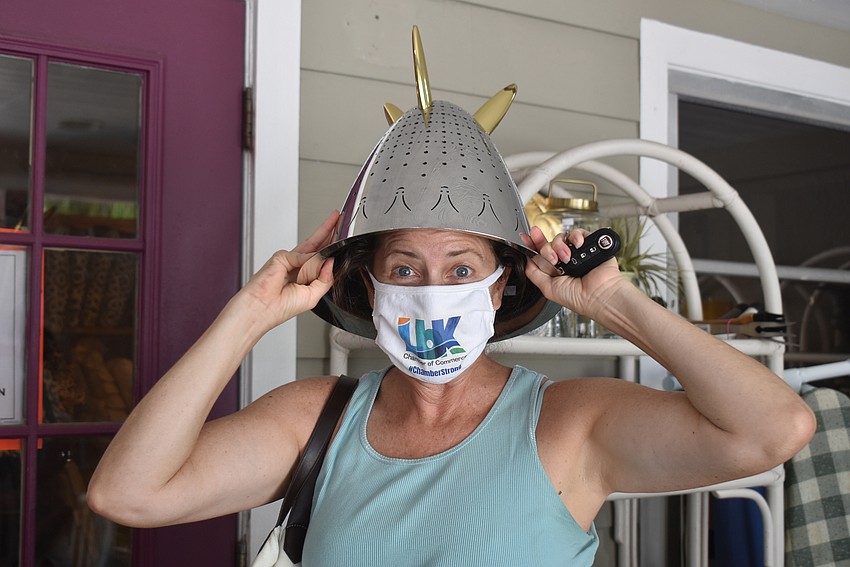 Suzy Brenner found an ice bucket.