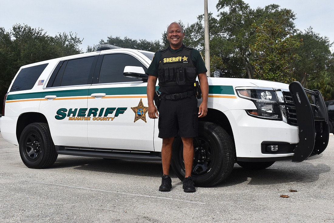Lt. Robert Pereyra wears his summer uniform, which is cooler, lighter and more comfortable than the class B uniform.