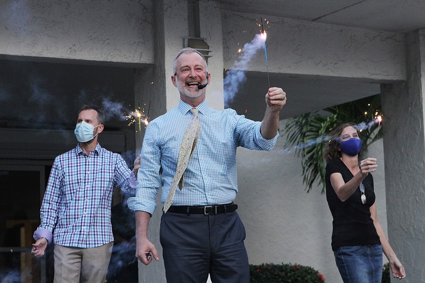 Artistic Director Jeffrey Kin thanked everyone for coming.