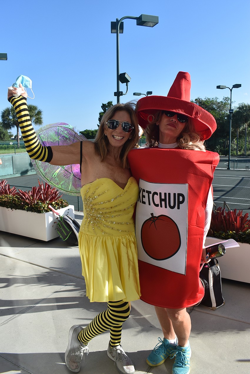 Roberta Straff and Cheri Starn