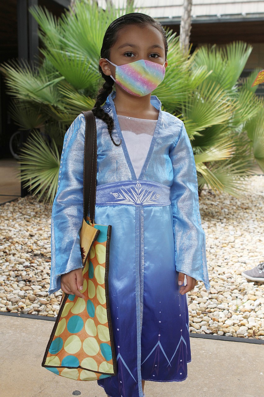 Kiera Glenn was Elsa for Halloween.