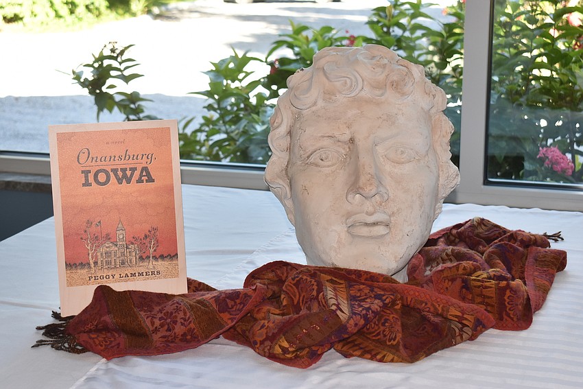 Lammers decorated the chapel with her own possessions and the book cover.
