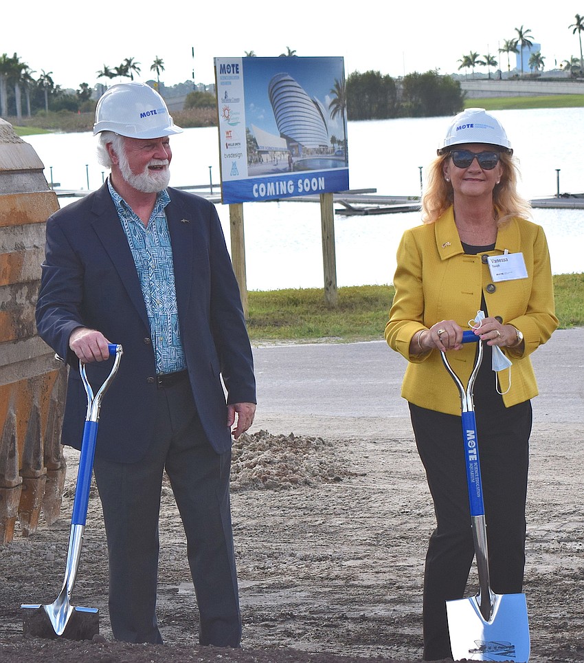 Mote CEO and President Michael Crosby joins Manatee County Commissioner Vanessa Baugh to break ground for the aquarium.