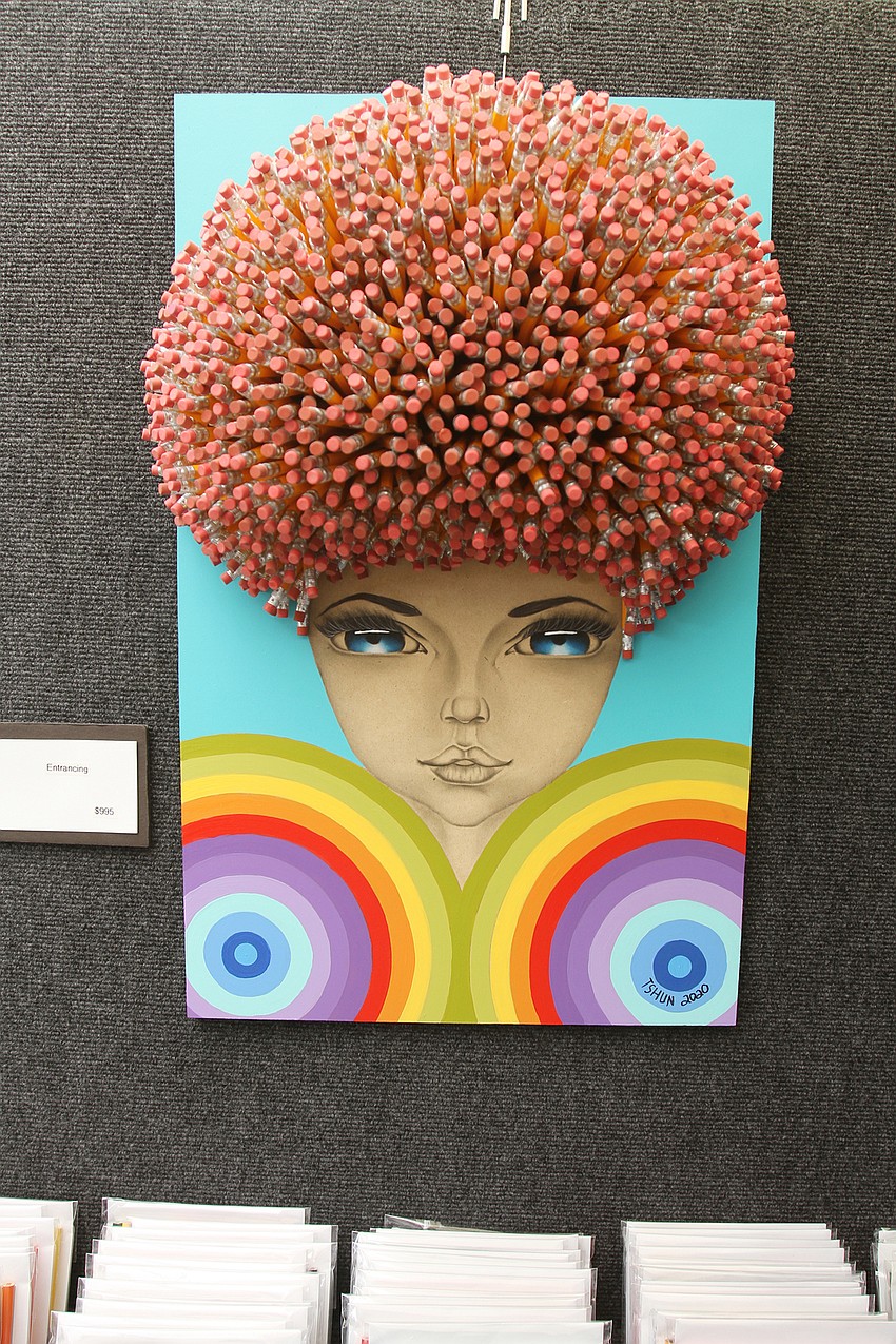 Sip Tshun Ng created figured out of everyday materials like pencils.