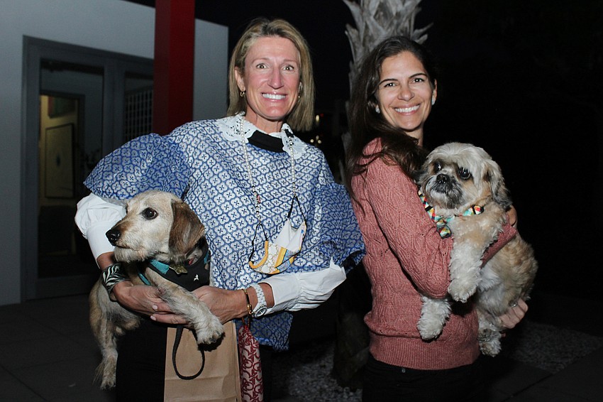 Florence Derozier and Kazoo had a great time with Bia Antunes and Duey.