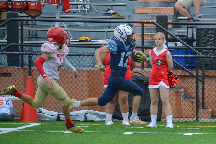 Connor Pope breaks away from the Bishop Snyder defense.