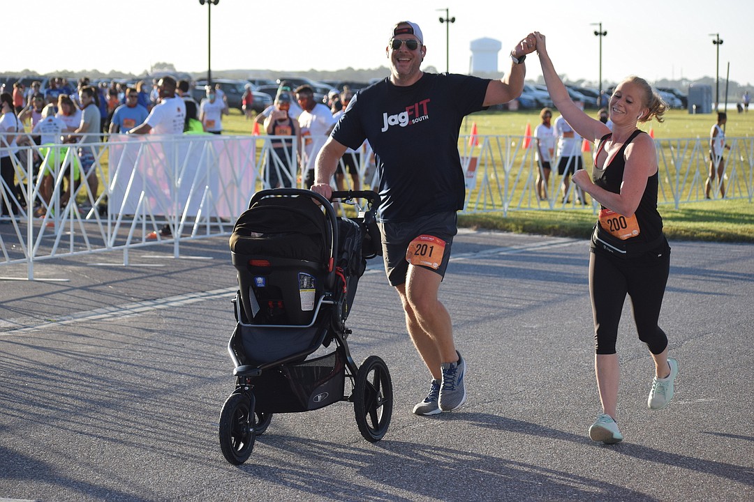 Trot before the turkey in Sarasota Your Observer