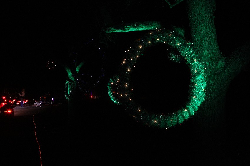 The loop had plenty of Christmas ornaments and decorations.