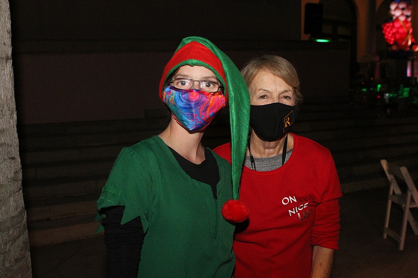 Taylor Vilt and Pat Ianelli accepted gifts from guests.