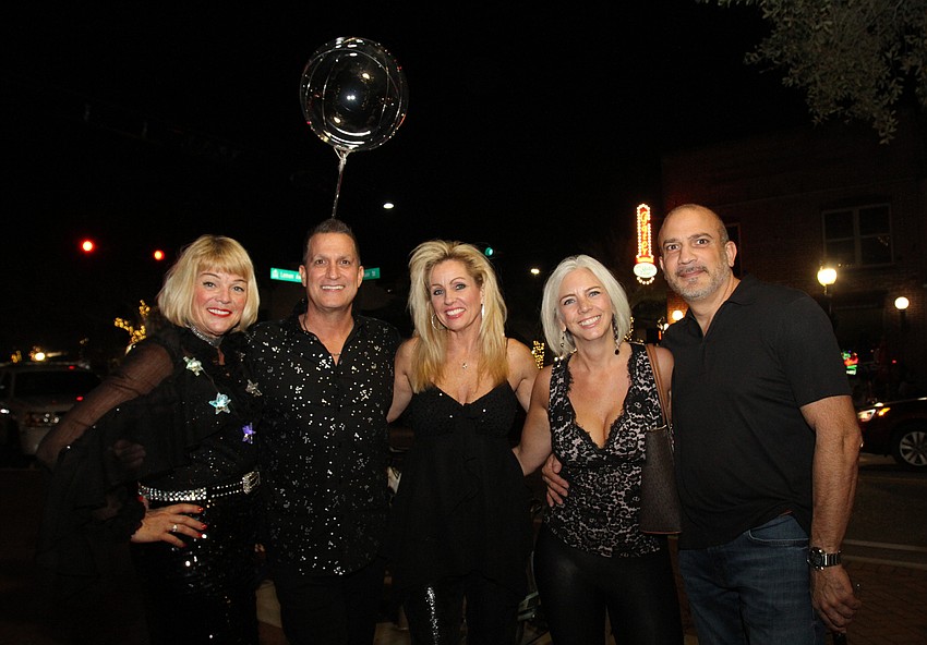 Mary Serena, Steve Robinson, and Gina Serena with Karen and Paul DeFelice