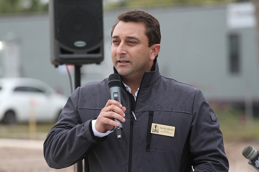 Mayor Hagen Brody finished out the ceremony.