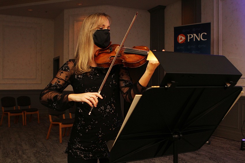 Jennifer Takeda played violin.