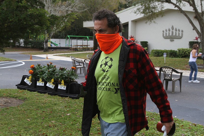 Temple Emanu-El staff delivered plants to families.