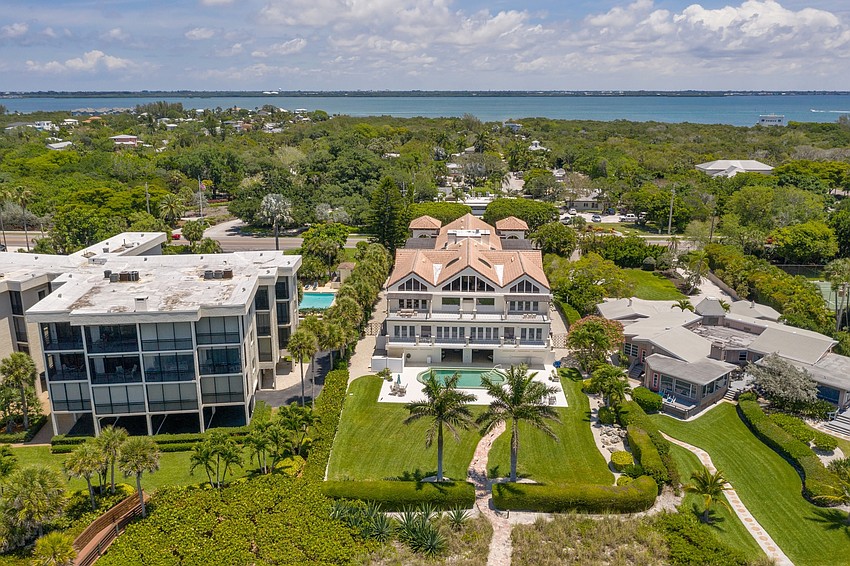 The home was built in 1986 and renovated in 2002.