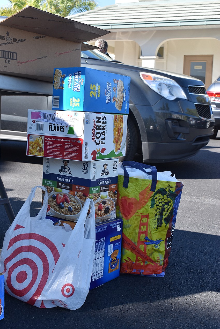 Around 10:30, a rush of donors filled the parking lot.