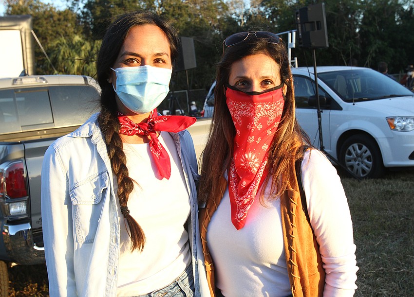 Suriya Khong and Yolanda Mancha