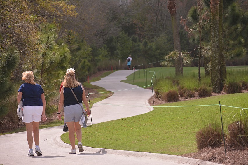 The crowd on the No. 1 hole was sparse on day one of the LECOM Suncoast Classic at Lakewood National.