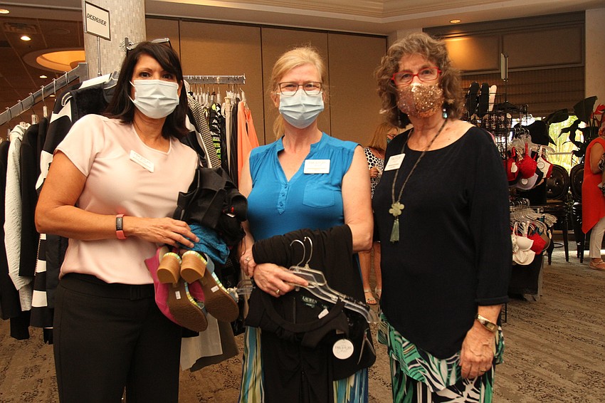 Arleen Smagacz, Treasure Chest manager Linda Thull and Laurie Etter