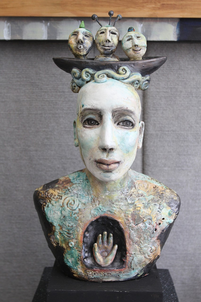 Su Griggs Allen made detailed ceramic and mixed media sculptures.