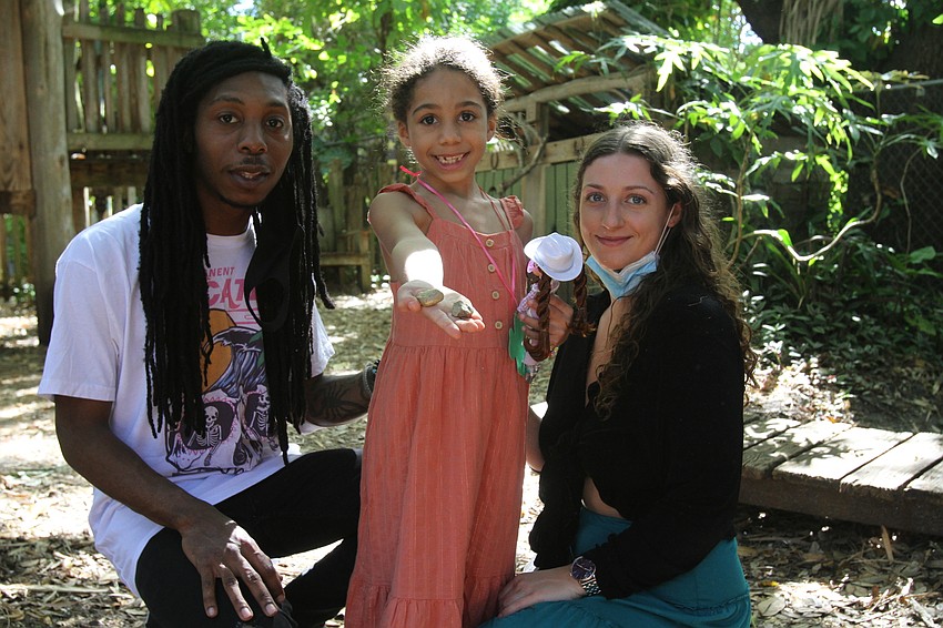 Deslin and Scarlett Price with Shelby Scott