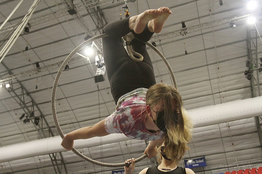 Jules Morgan practices with the lyra.