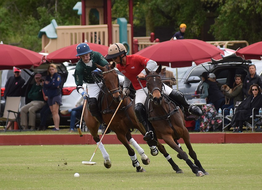 Hillcroft Farms' Mason Wroe breaks away from Glen Farm's Sam Clemens.