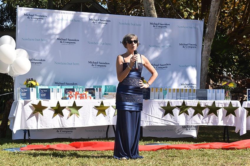 Longboat Key branch manager Sharon Gould introduced the award ceremony.