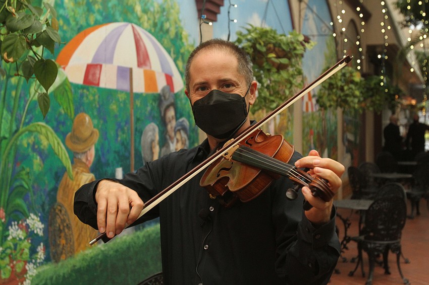 The event had musicians providing music.