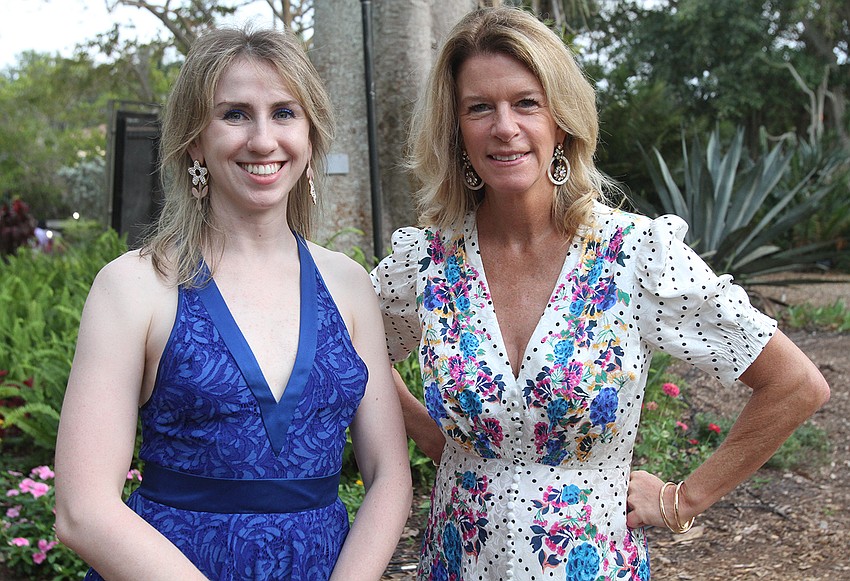 Rita and Elizabeth Moore