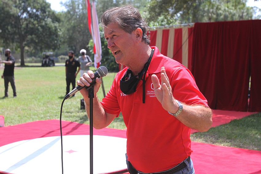 Circus Arts Conservatory Founder and CEO Pedro Reis welcomes the crowd.