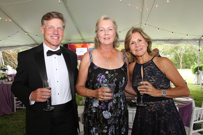 Charlie Annaloro, Linda Mitchell and Teresa Samuels