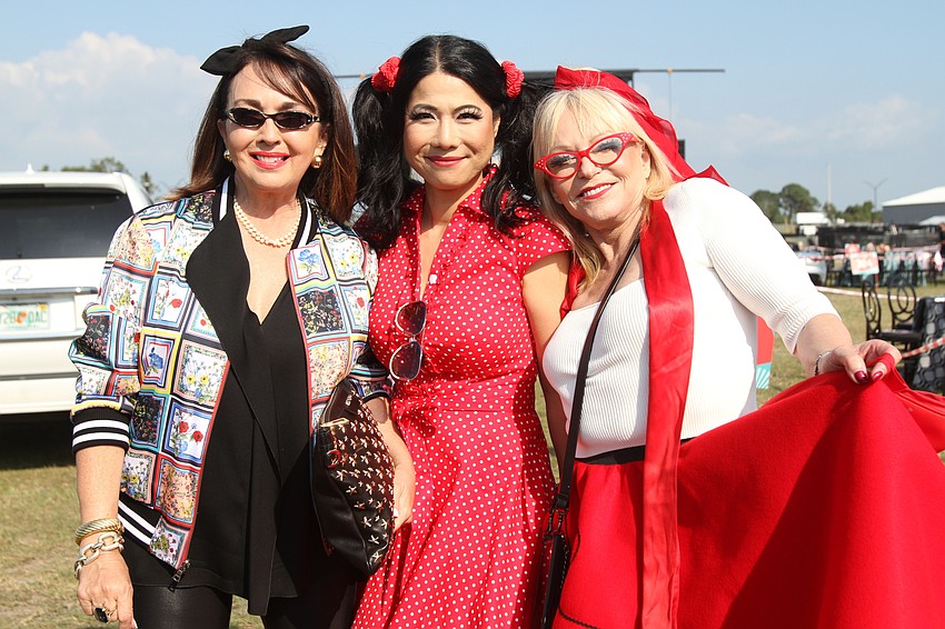 Allegra Buffington, Jaclyn Brunckhorst and Co-Chairwoman Elisabeth Waters