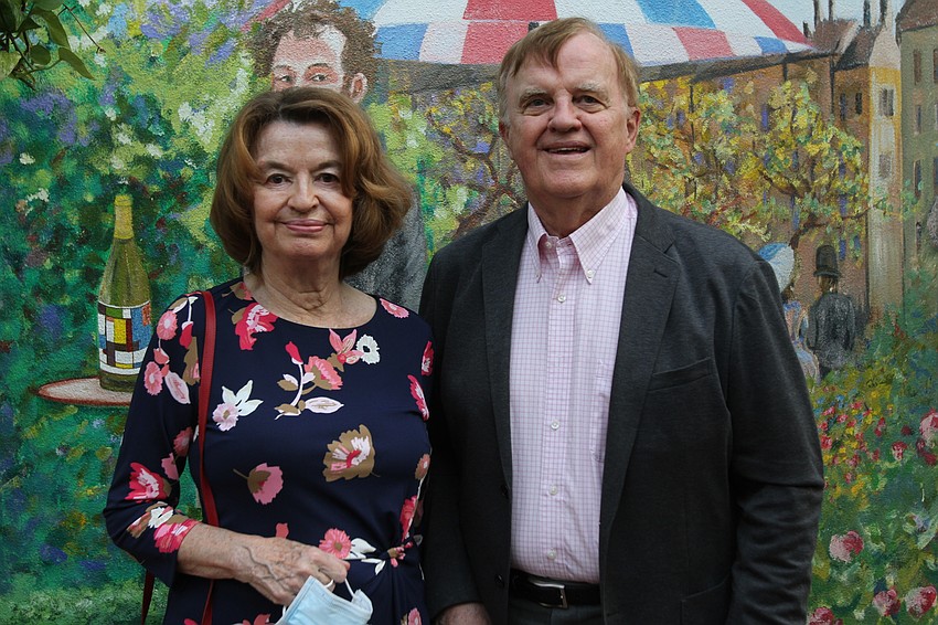 Carole Crosby and Larry WIckless