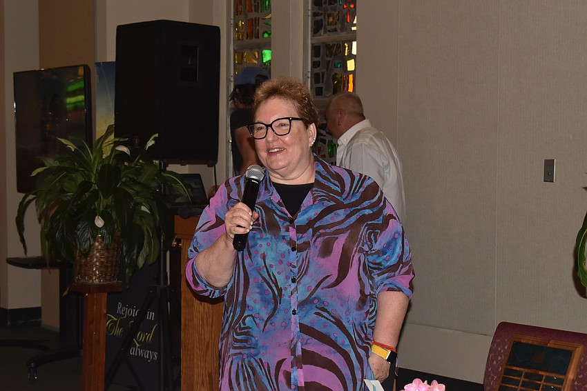 Bette Zaret began welcoming special guests.