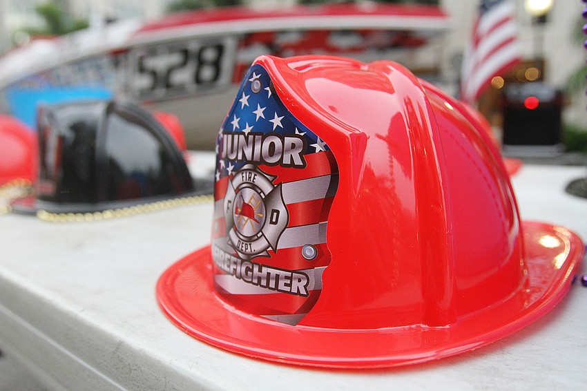 Kids played with bubbles and fire hats