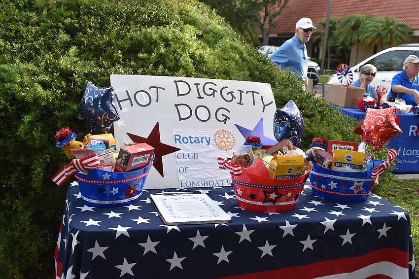 The Rotary Club sponsored the Hot Diggity Dog contest again this year.