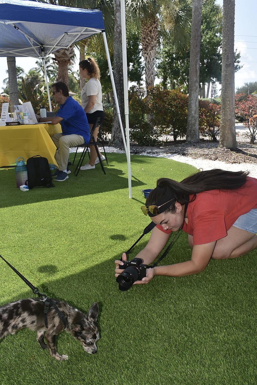 Rachel Merritt snaps a photo of Bonito.