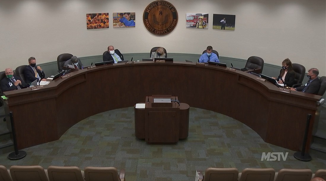 The School Board of Manatee County votes 3-2 to extend its mask mandate with opt out option until Oct. 29.