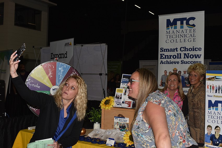 Shylynn Gamble snaps a selfie with Heather Koester, Valerie Viands and Casie Boak
