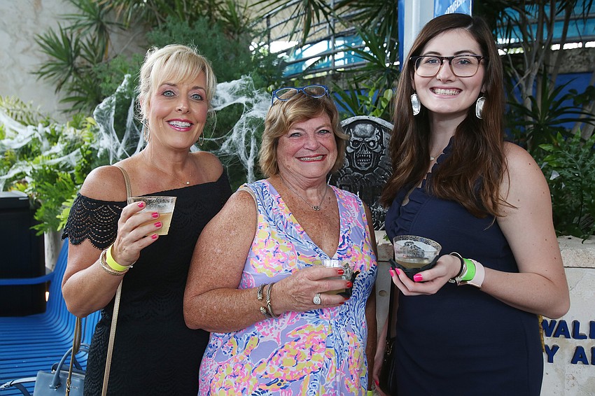 Laura Flood, Kim Bouchard and Amanda Baxter