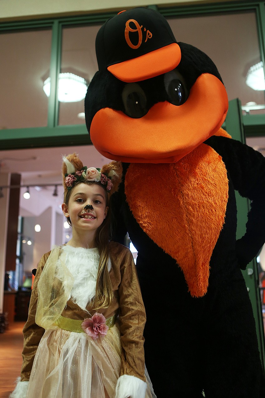 Kristina Meuche and the Oriole Bird