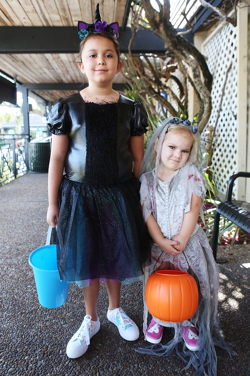 Isla and Keira Bryner