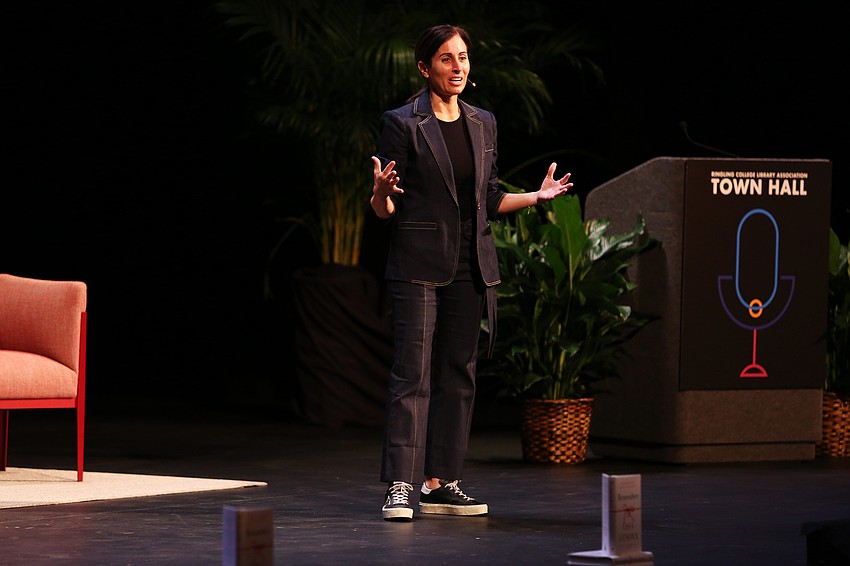 Lisa Genova speaks to the audience for an hour followed by an Q&A.