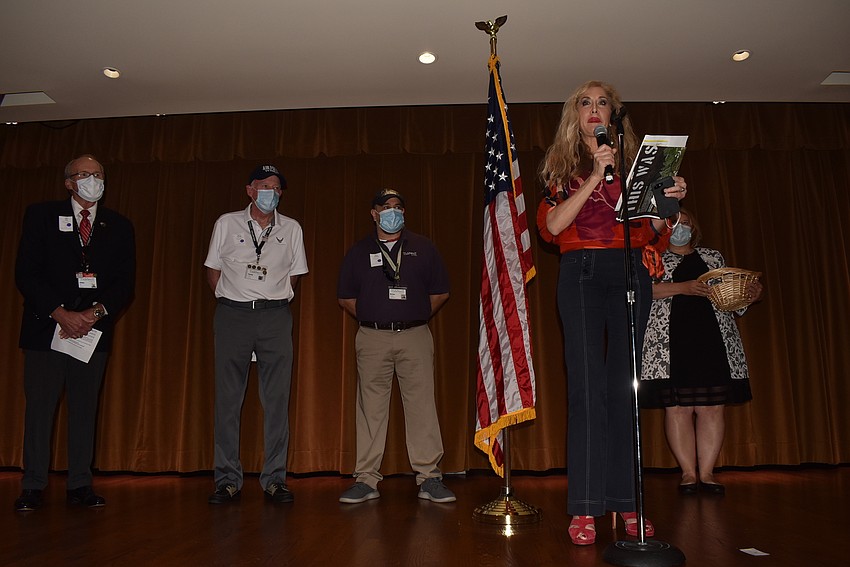 Anne Casanova welcomed the crowd.